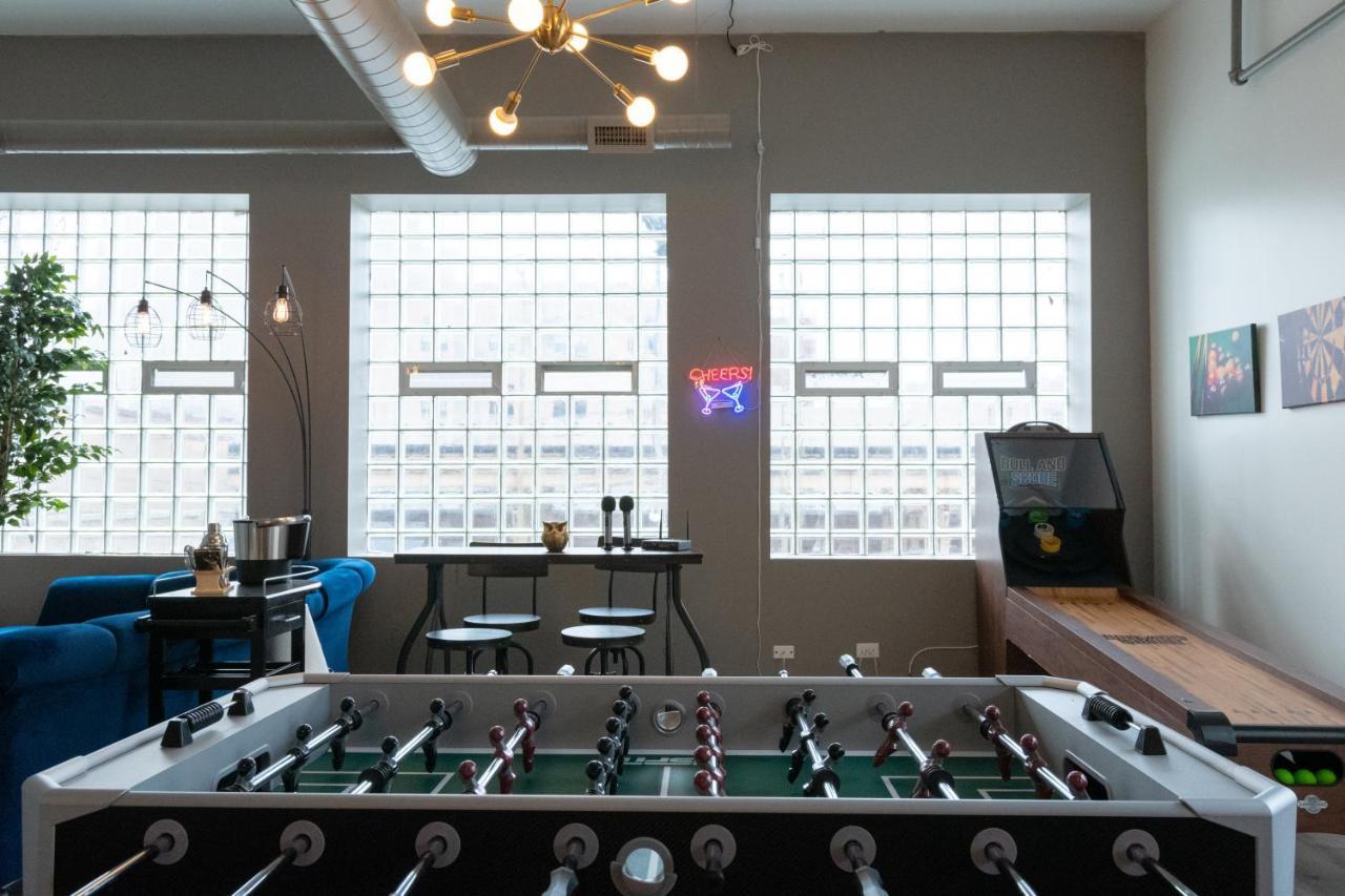 Apartment Penthouse Of Joy With Over 4000 Games! *