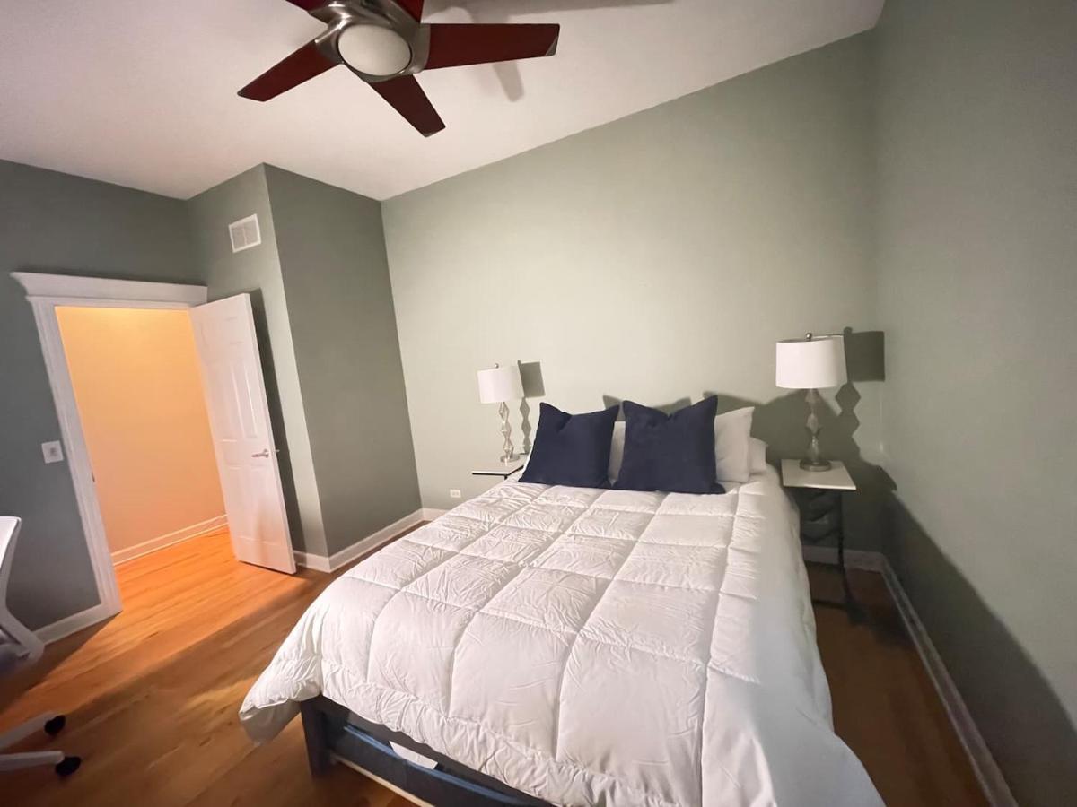Amazing 3br 3 Ba In Chicago