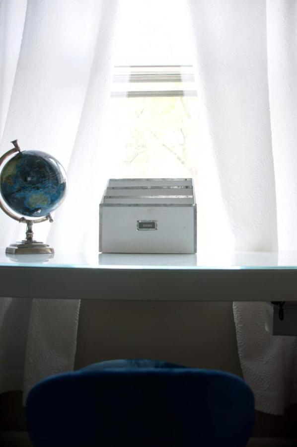 Sunny, Spacious, 3br 1ba Davlin * Chicago