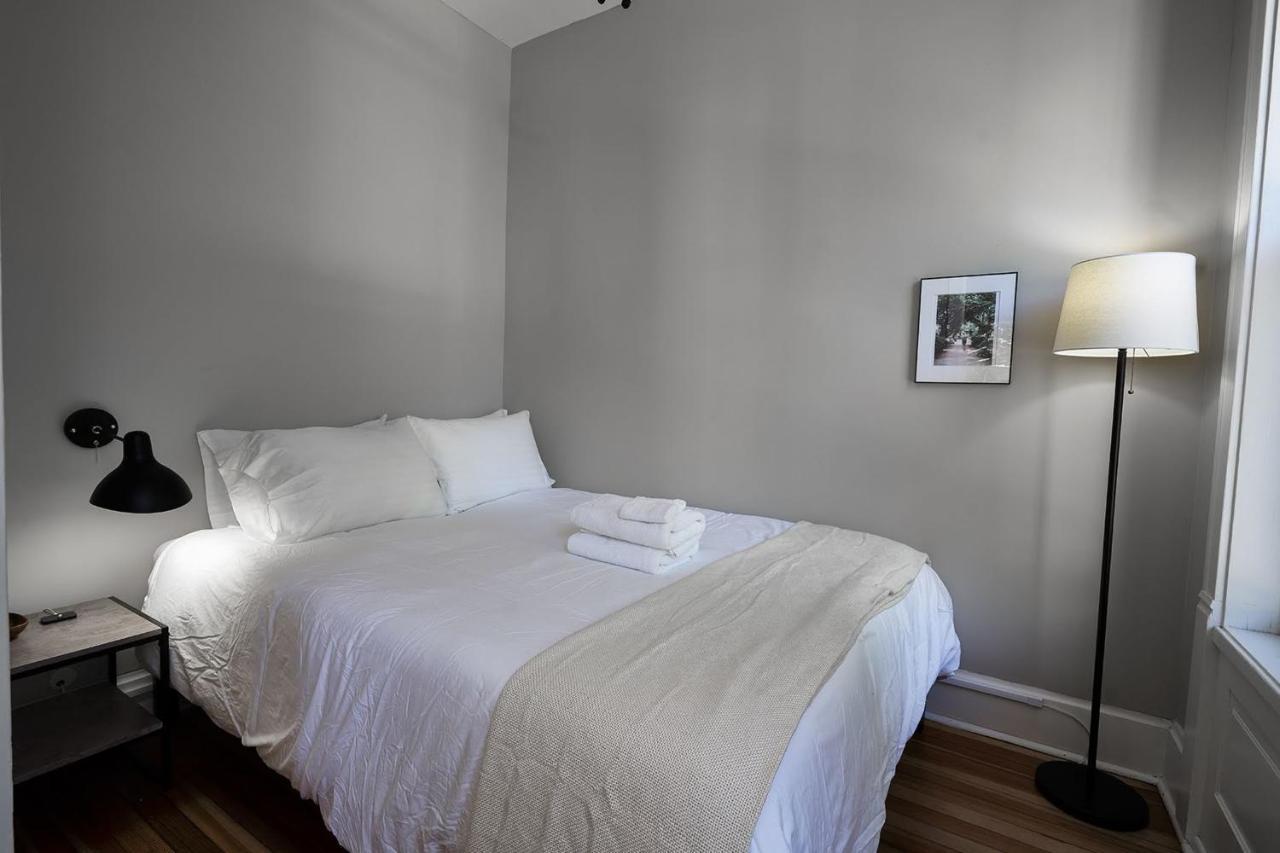 Frontdesk Bright Open 3 Bedroom Apt In West Depaul Apartment