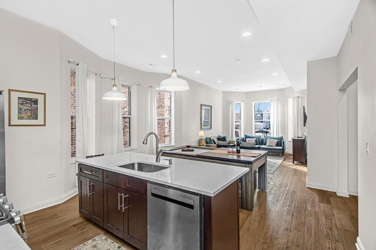 Apartamento Modern 4br Just A Block From Cta Pink Line With Pool Table Free Parking *