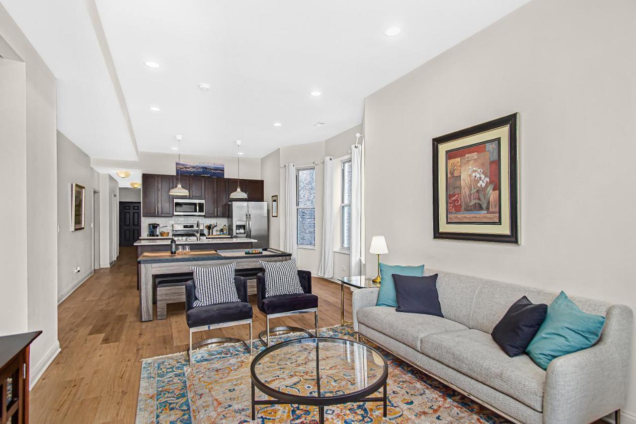 Modern 4br Just A Block From Cta Pink Line With Pool Table Free Parking Chicago