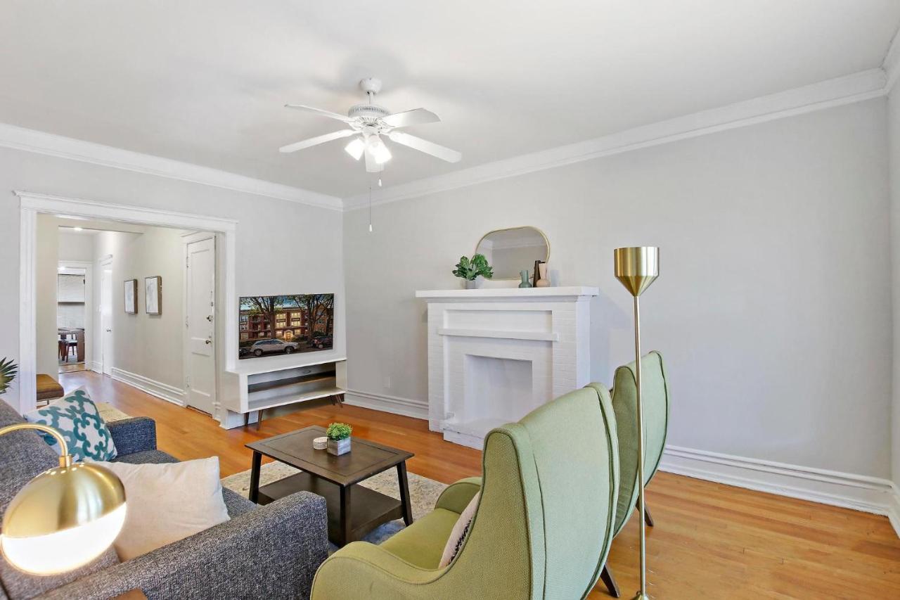 Stylish And Expansive 2br Apt With Balcony - Buckingham 3 * Chicago