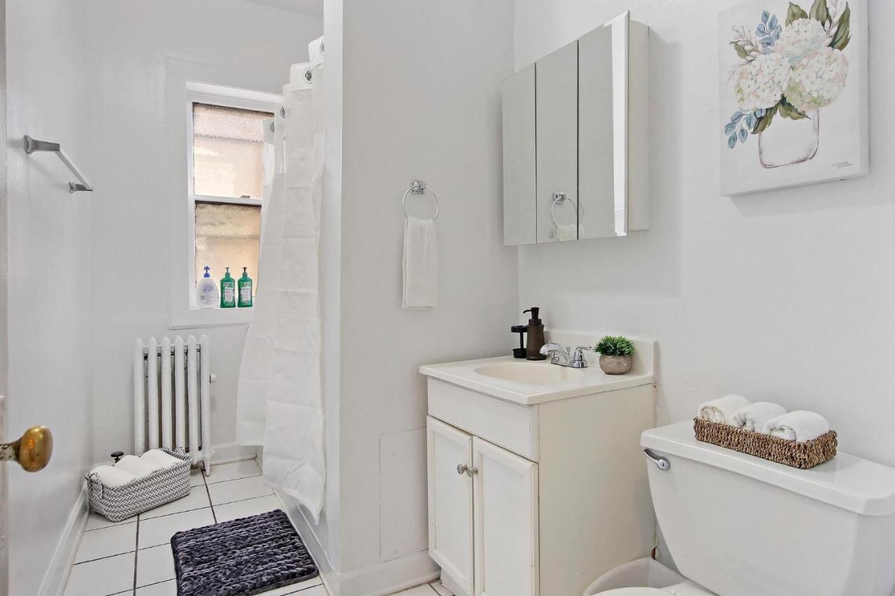 Stylish And Expansive 2br Apt With Balcony - Buckingham 3 Apartamento Chicago