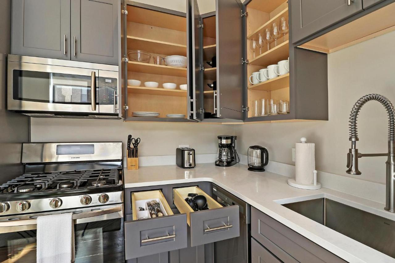Splendid & Fully Furnished 1br - Broadway 204 *