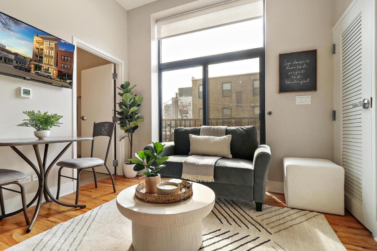 Splendid & Fully Furnished 1br - Broadway 204 Apartment