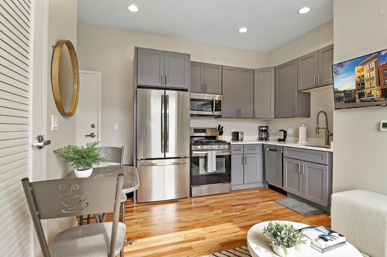 Attractive 1br In - Broadway 404 *