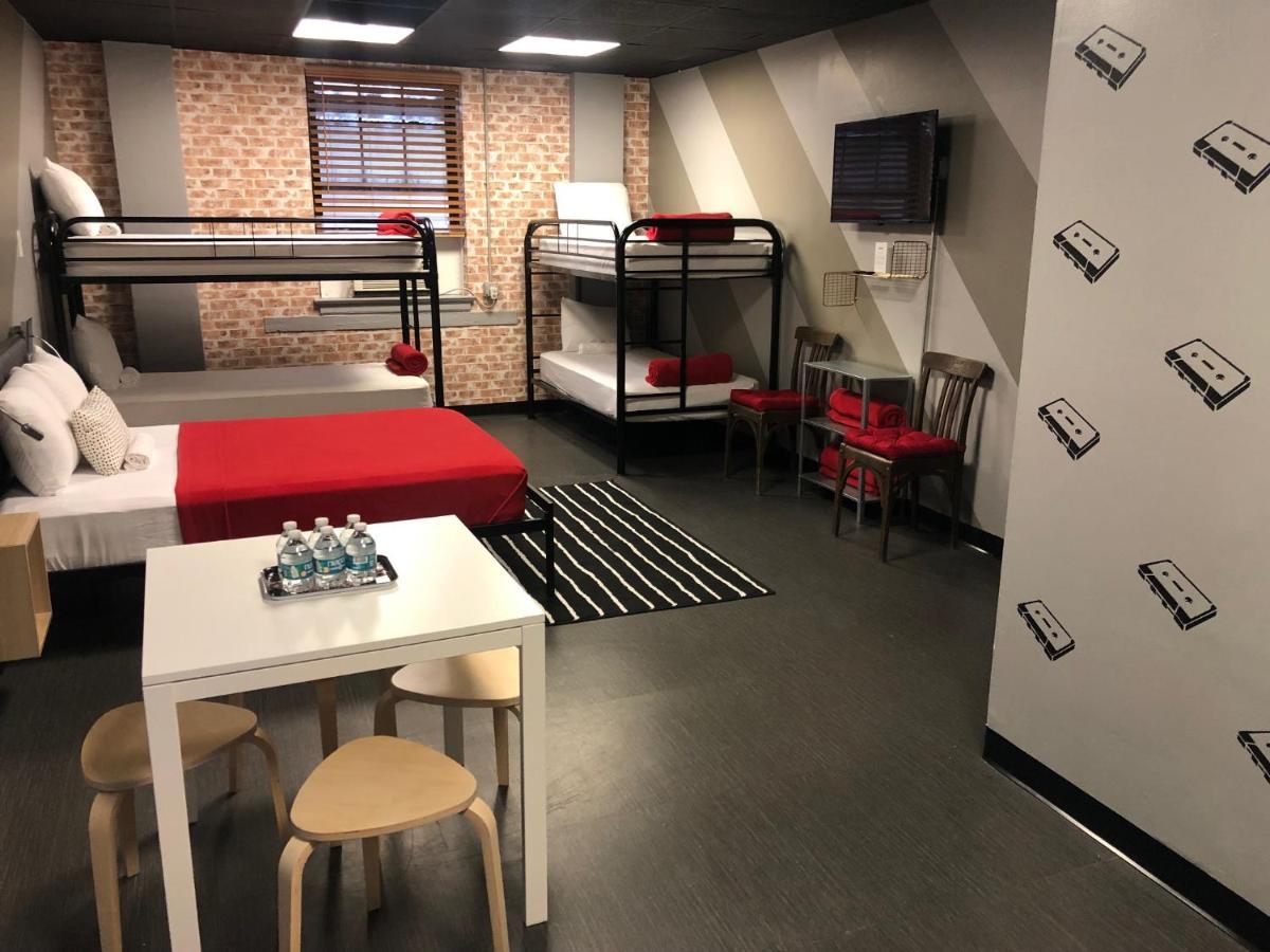 Hostel Getaway Chicago