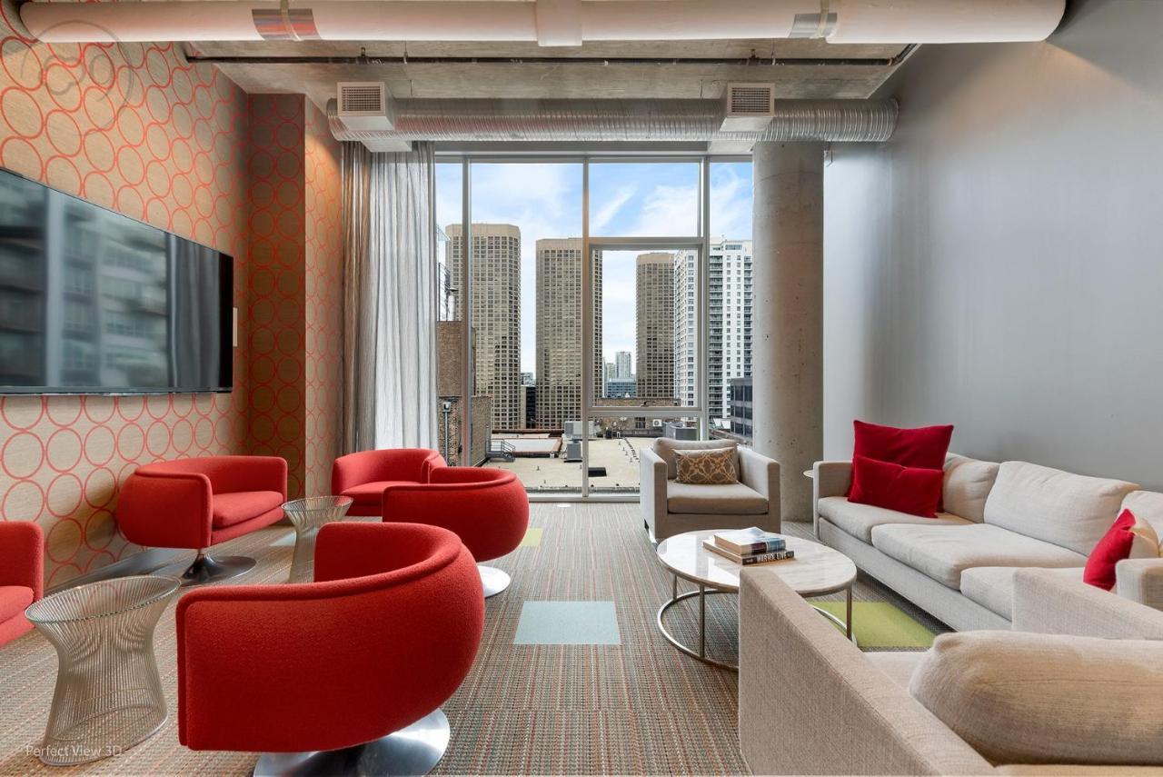 Jeffjack Heated Pool Penthouse In Chicago's West Loop Chicago