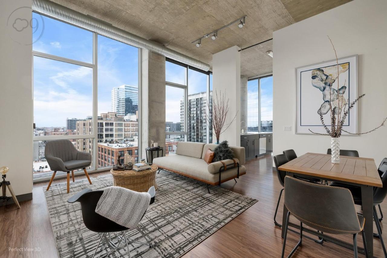 Jeffjack Heated Pool Penthouse In Chicago's West Loop *