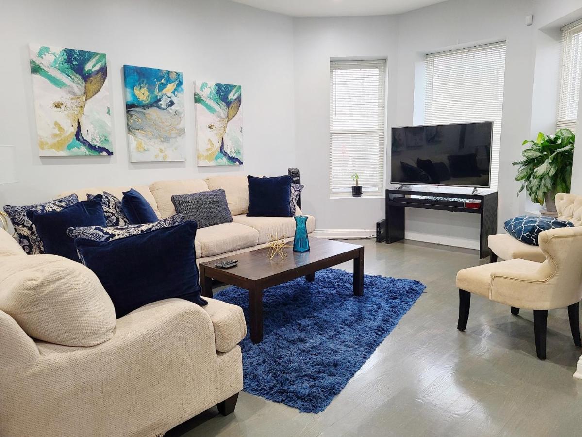 Beautiful 2 Bedroom 2 Bath Near United Center Apartment Chicago