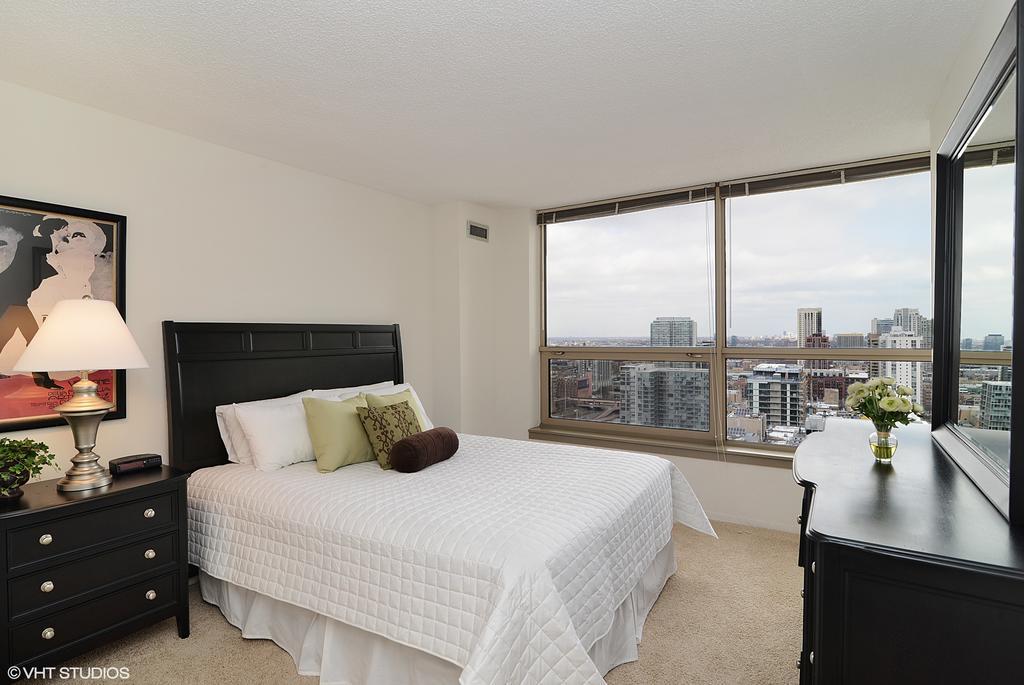 Corporate Suites Network - 555 W. Madison Chicago