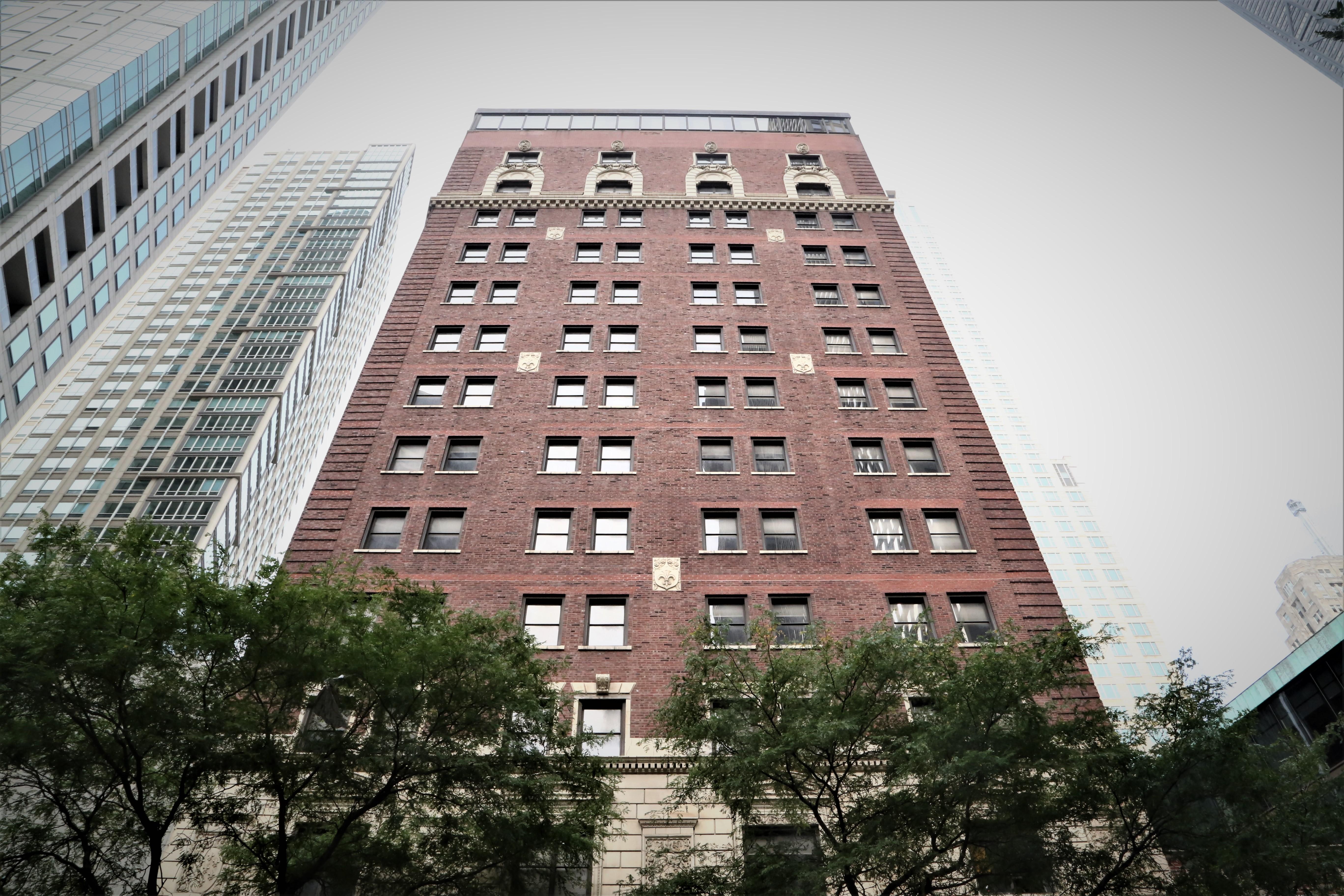 Selina Hotel 4*