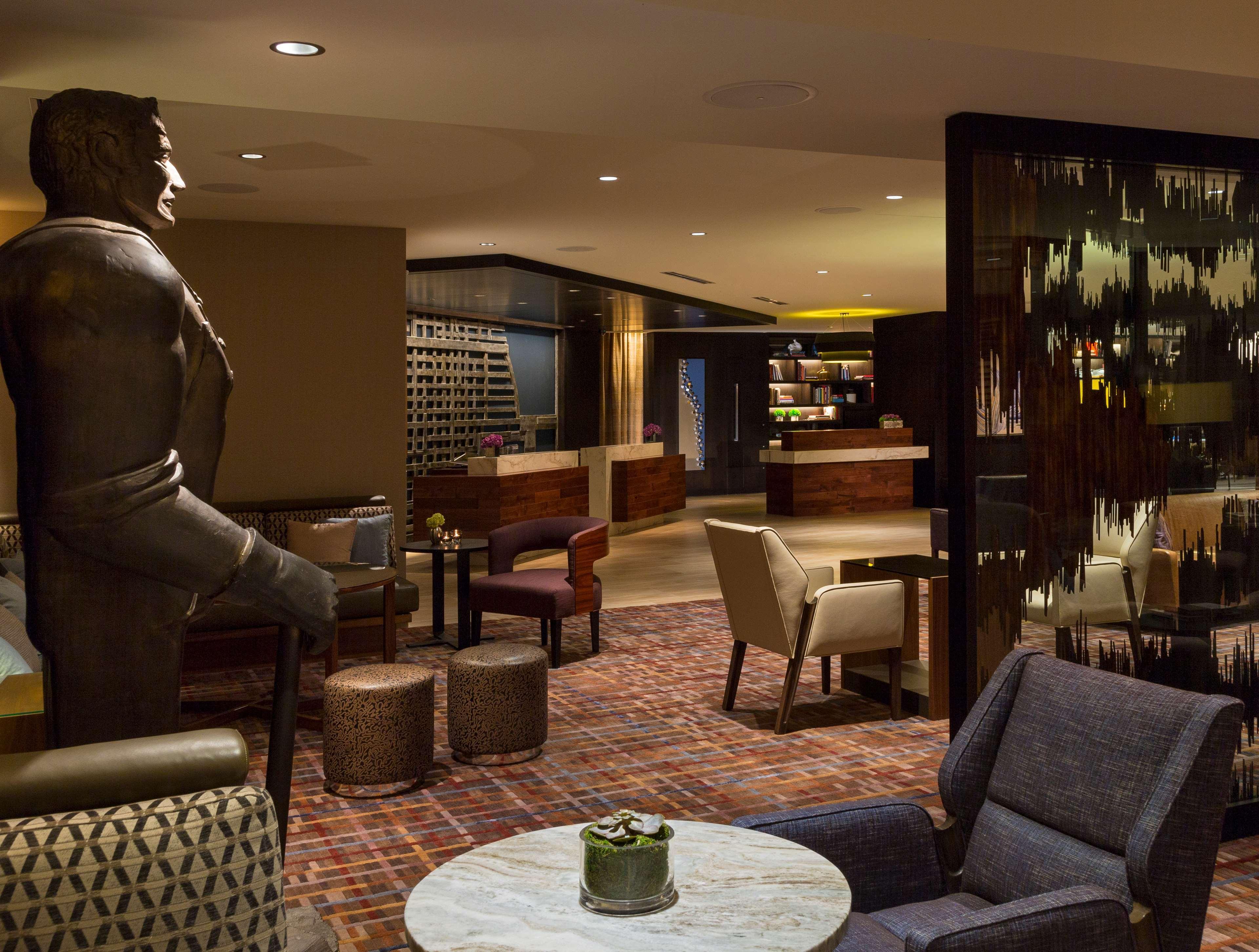 Hotel Hyatt Centric Magnificent Mile 4*