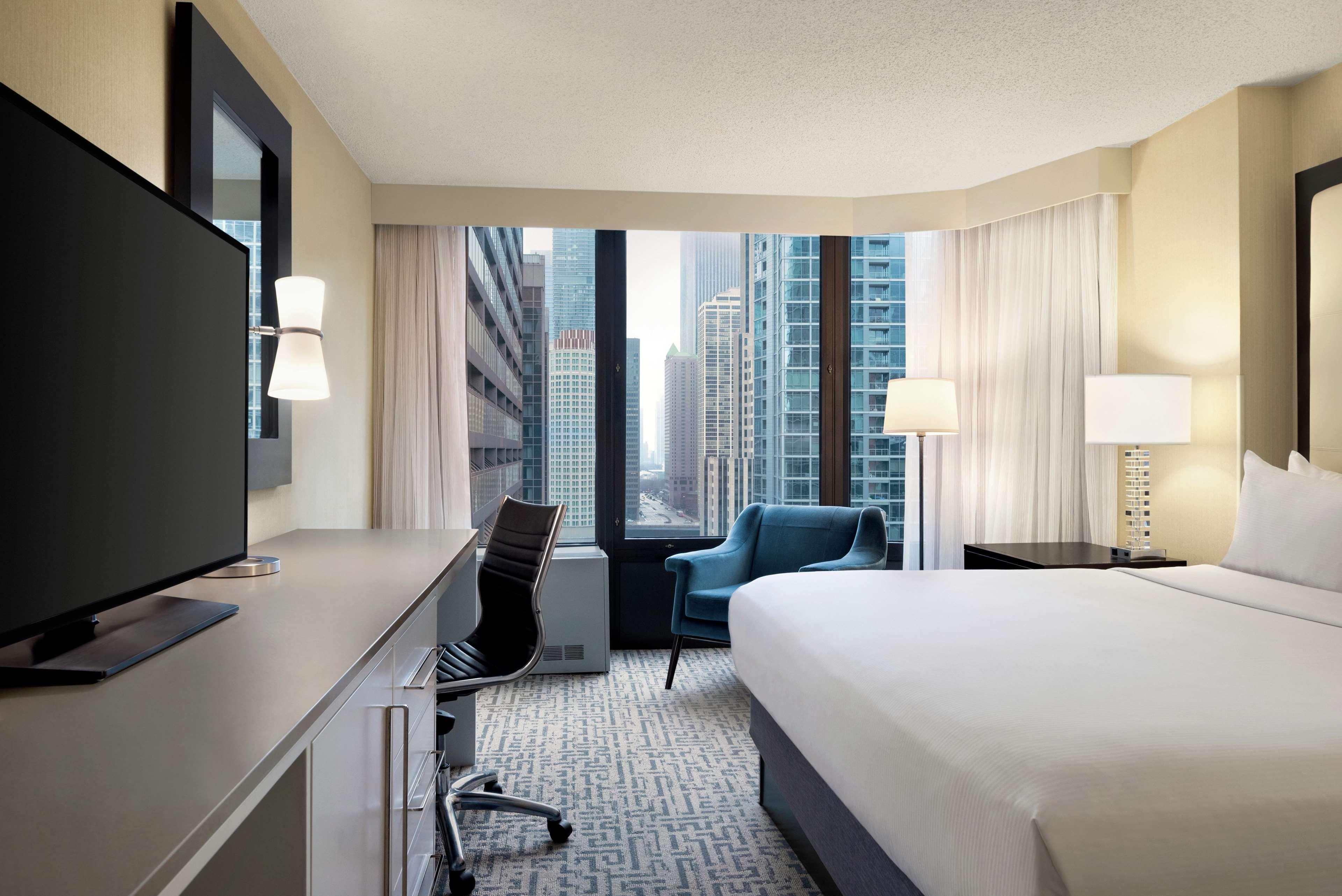Hotel Hyatt Centric Magnificent Mile 4*