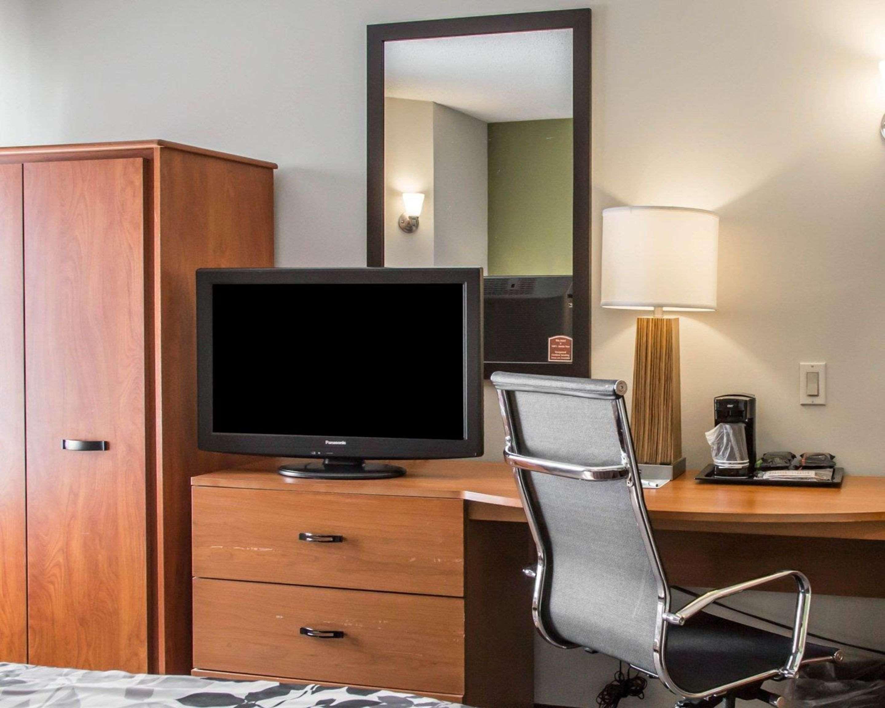 Sleep Midway Airport Inn Bedford Park