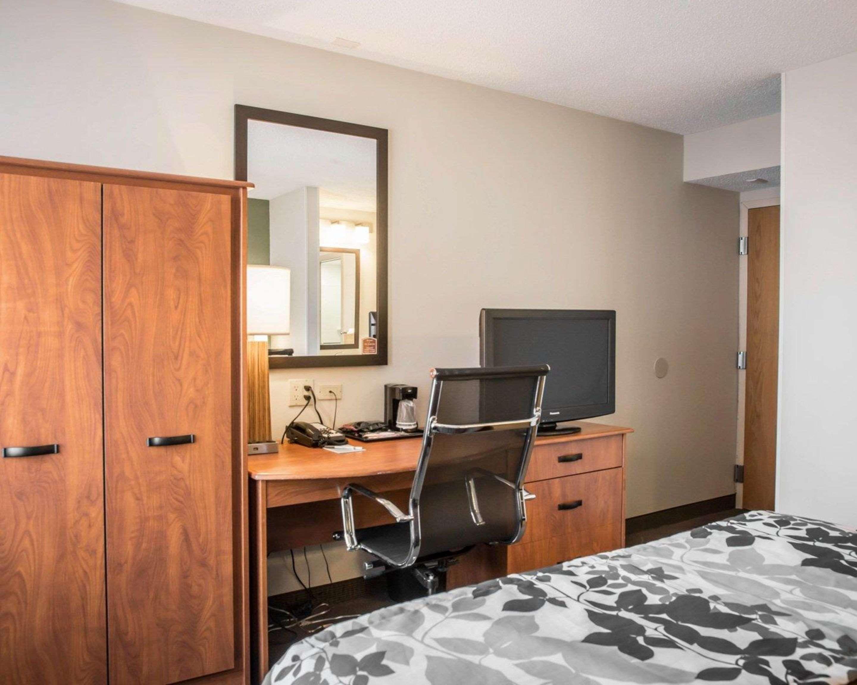 Inn Sleep Midway Airport Bedford Park