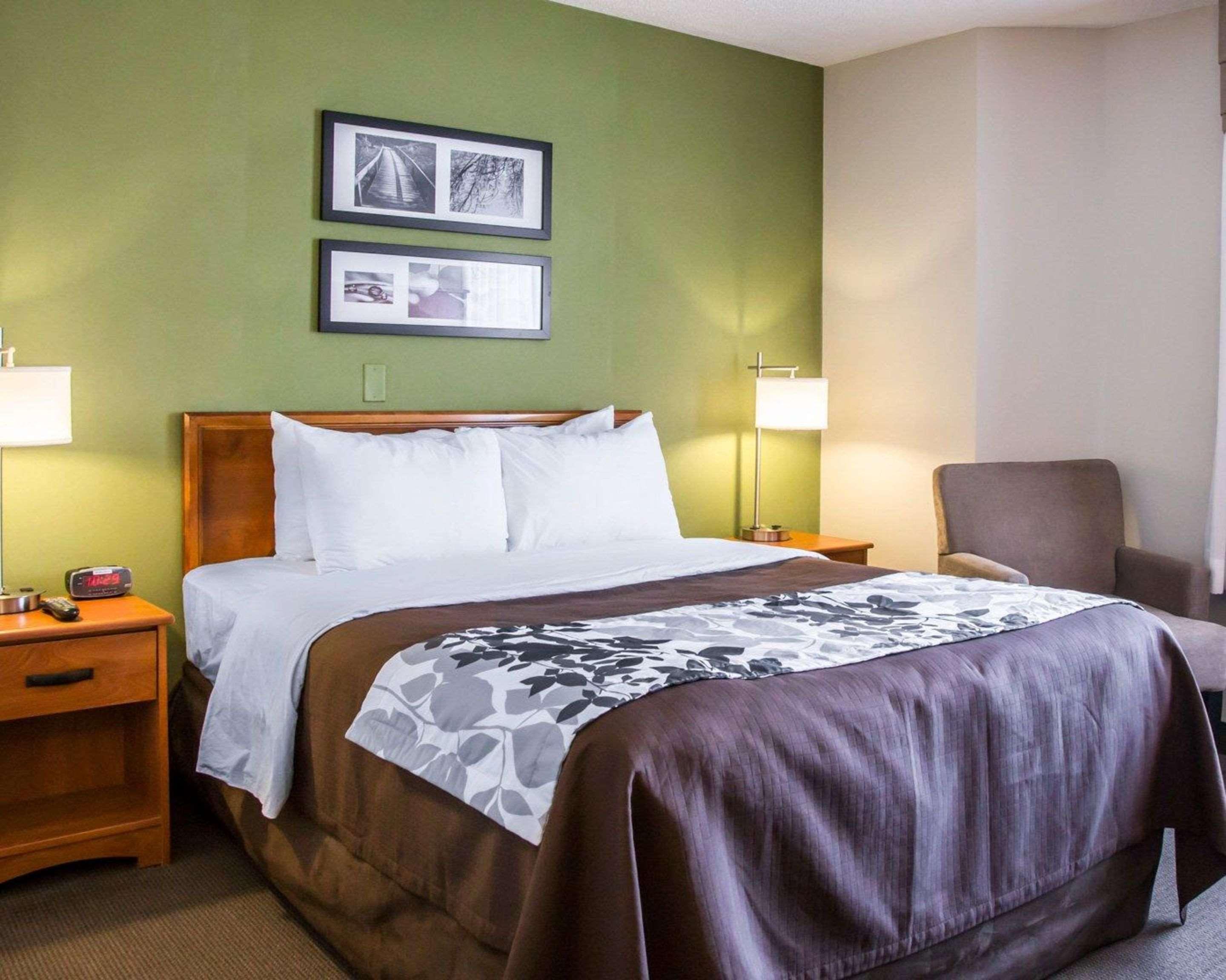 Inn Sleep Midway Airport