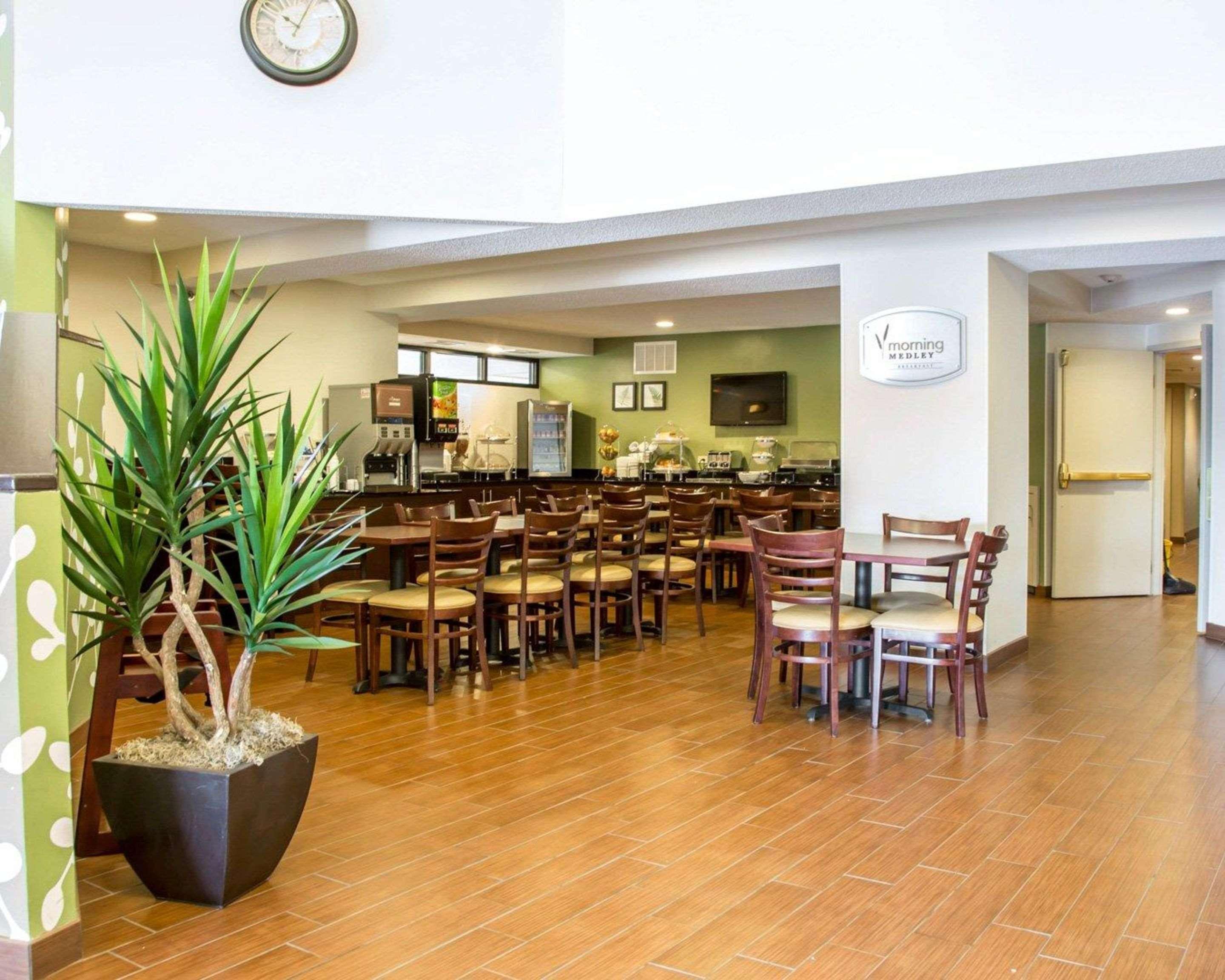 Sleep Midway Airport Inn