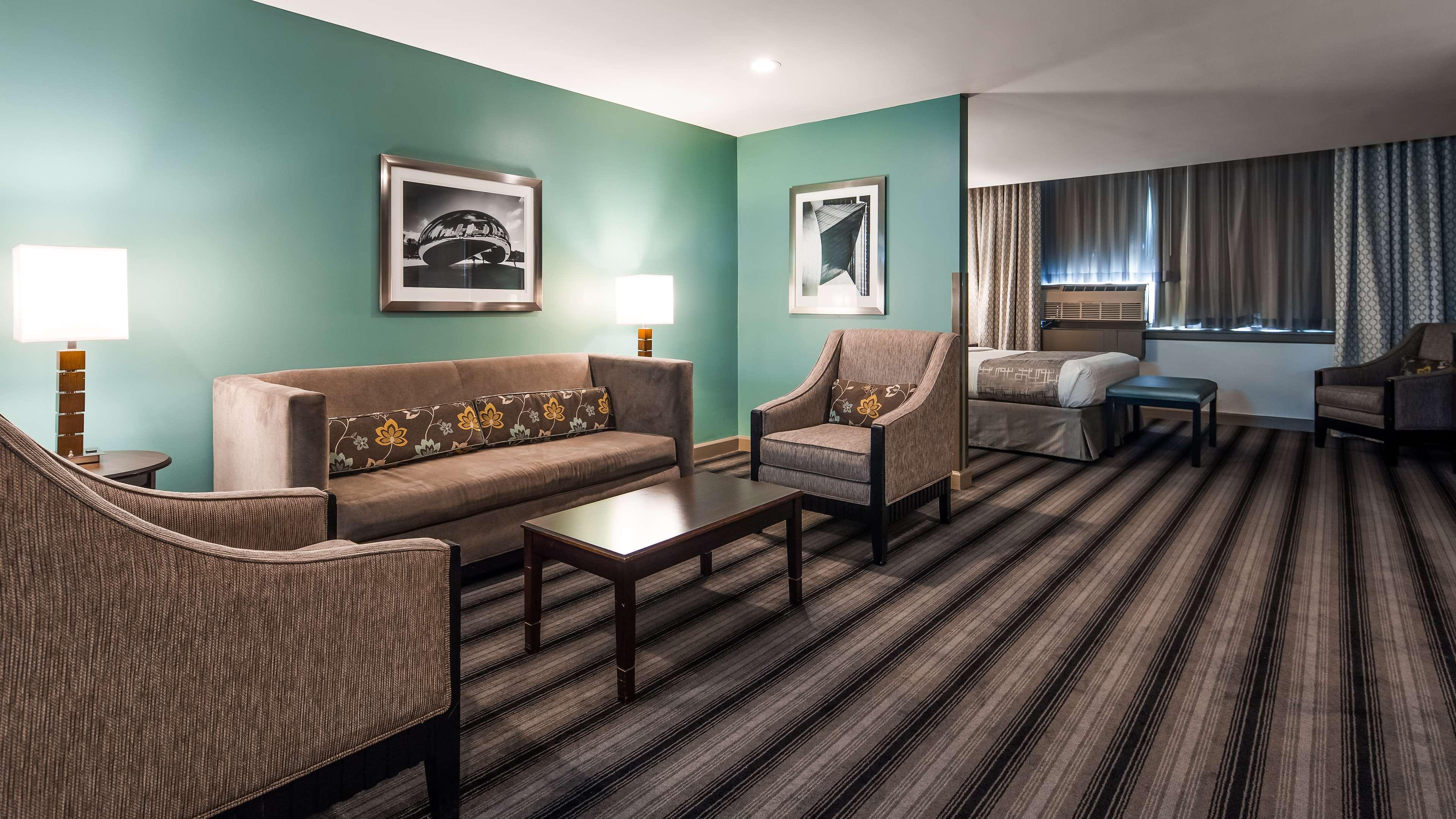 Best Western Downtown-river North Hotel