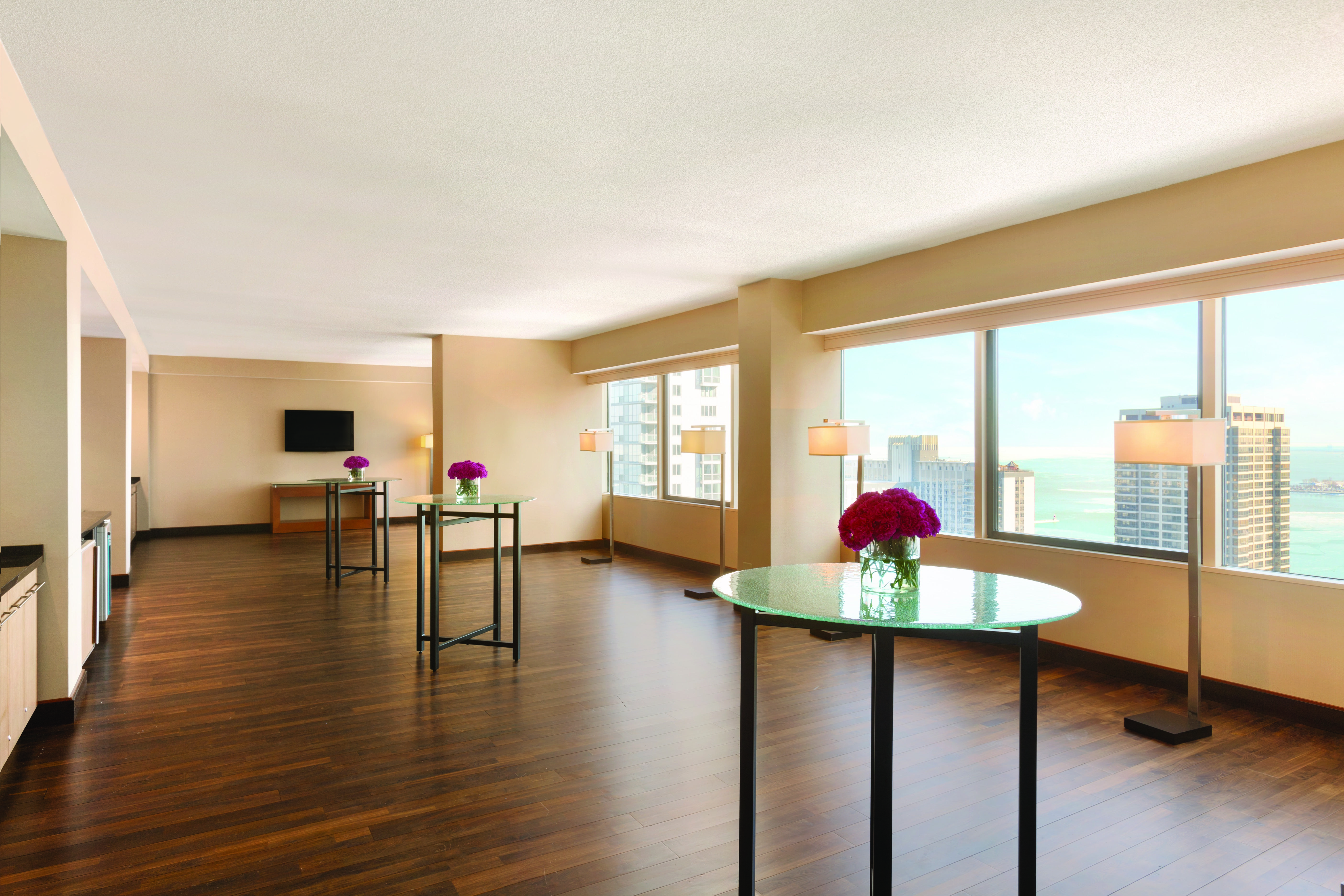 Swissotel 4*