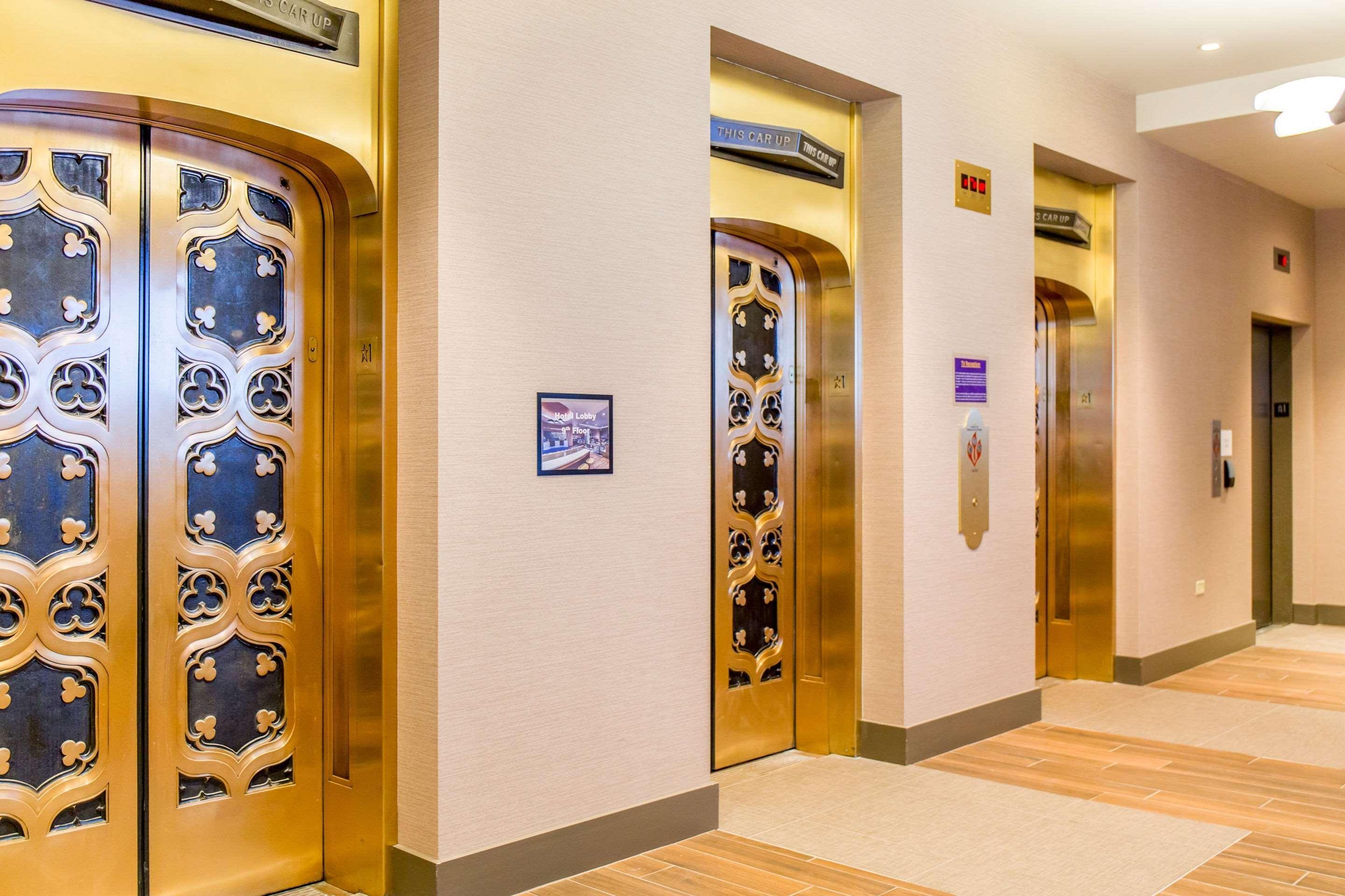 Cambria Loop - Theatre District 4* Chicago