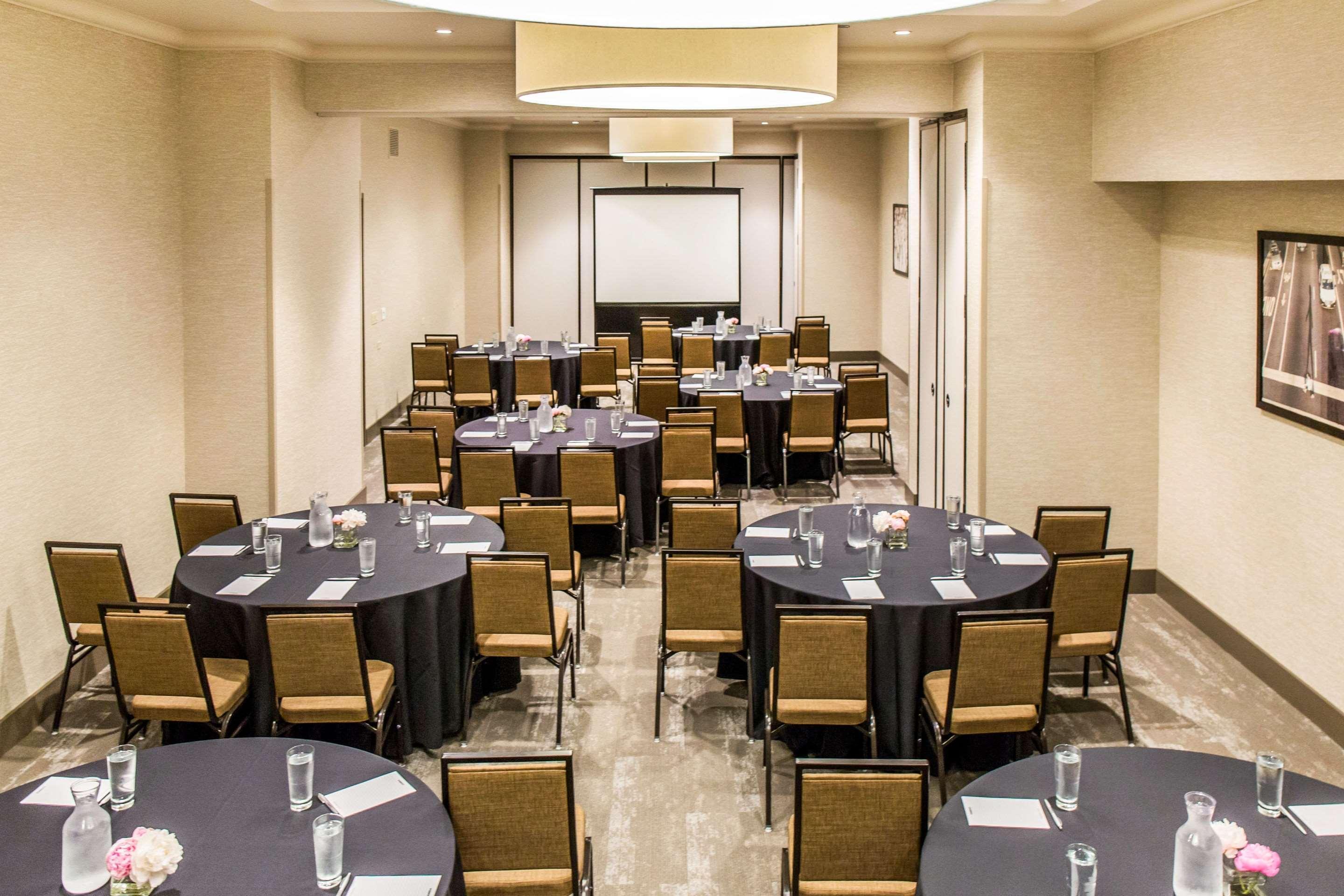 Hotel Cambria Loop - Theatre District