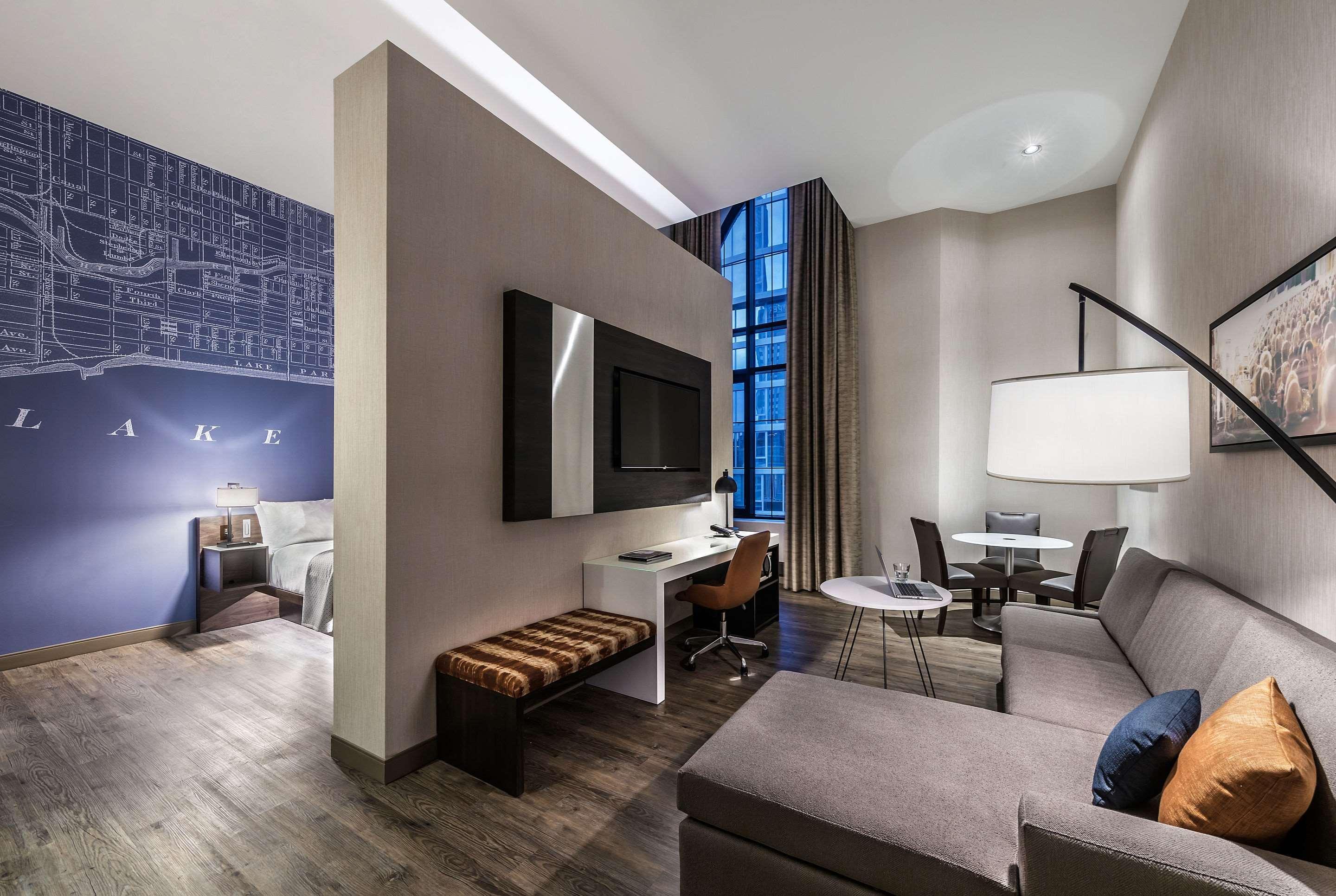 Cambria Loop - Theatre District 4* Chicago