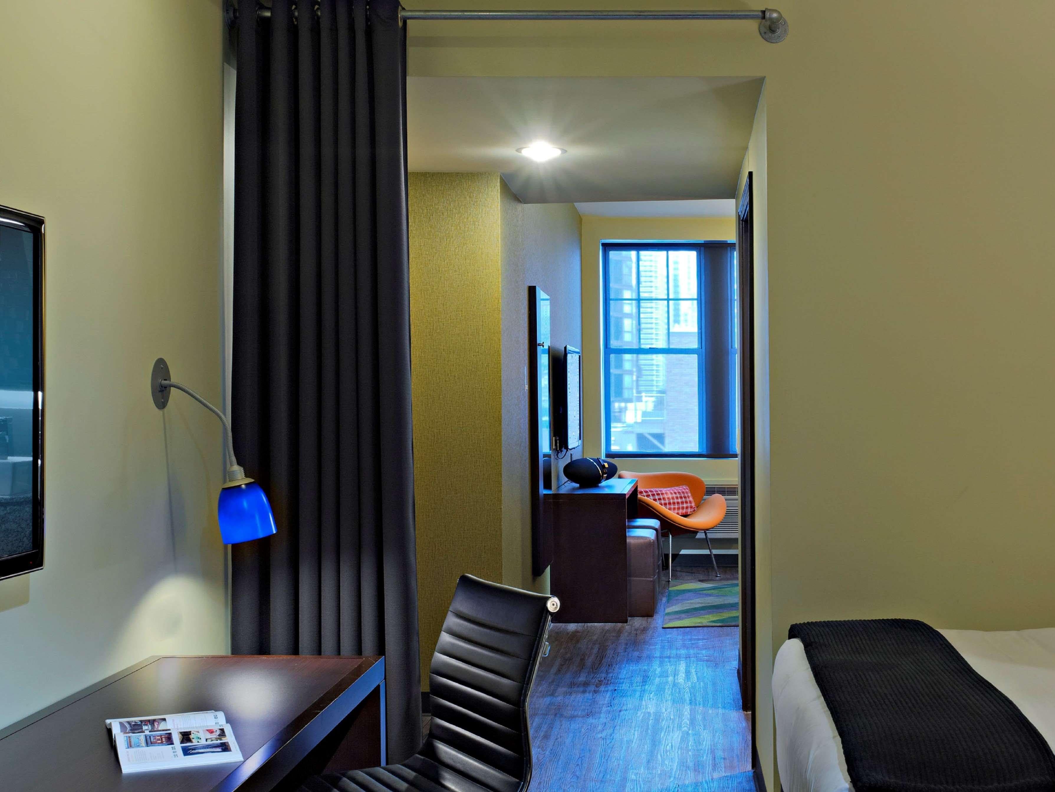 Hotel Acme Company