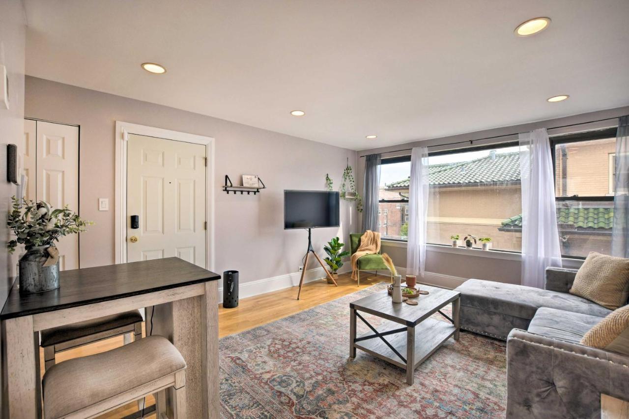Apartment Urban Escape About 1 Mi To Local Beaches! *