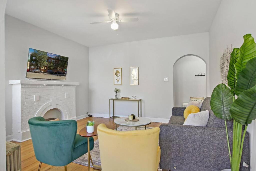 Apartment Charming 3br Apt Close To Stores & Dining - Newgard 1n