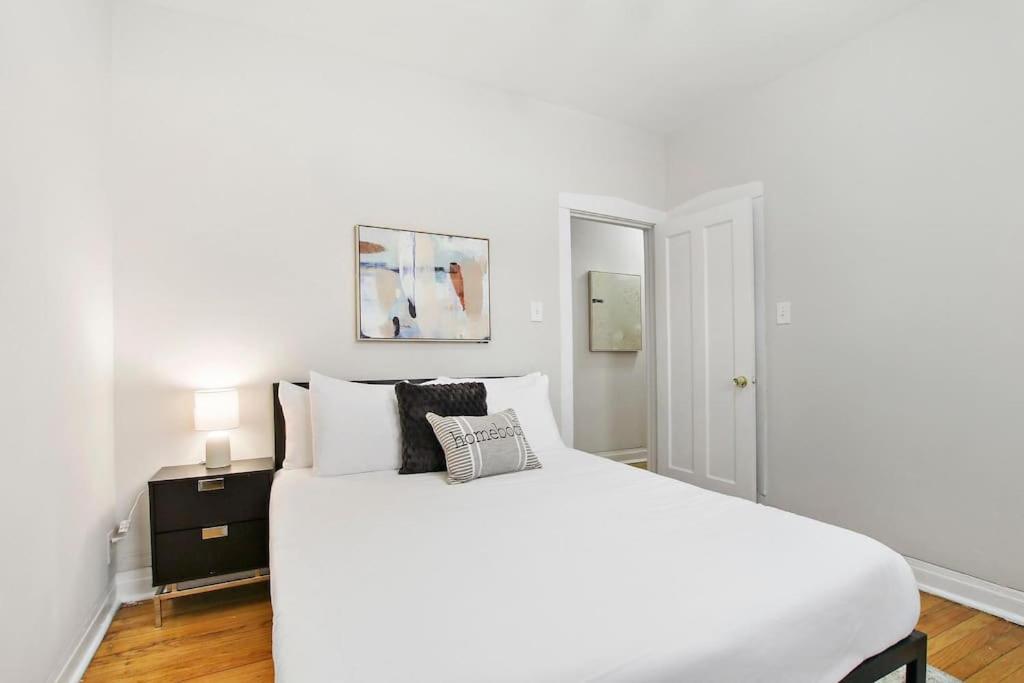 Apartment Charming 3br Apt Close To Stores & Dining - Newgard 1n Chicago