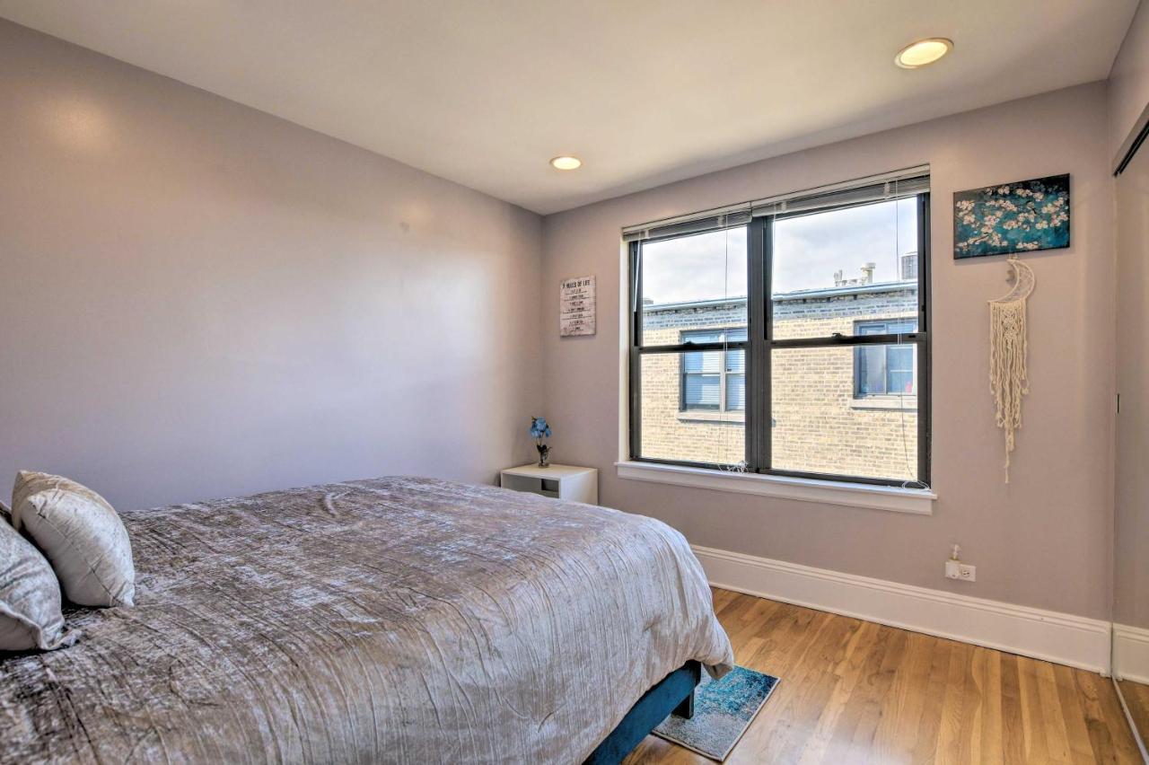 Urban Escape About 1 Mi To Local Beaches! Apartment