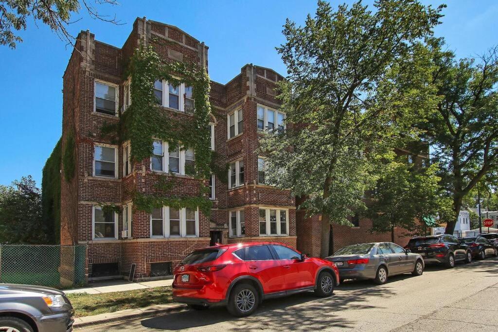 Apartment Charming 3br Apt Close To Stores & Dining - Newgard 1n