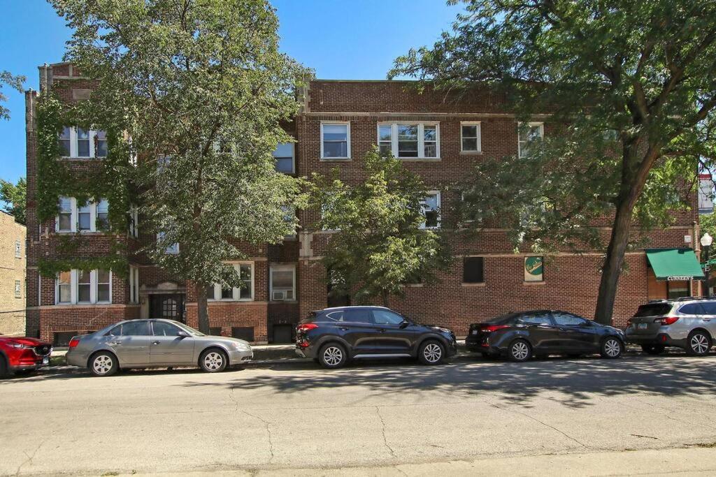 Apartment Charming 3br Apt Close To Stores & Dining - Newgard 1n *