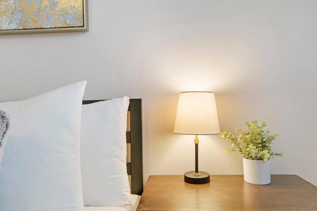 Apartment Relaxing 1br Apt Close To Dining & Stores - Bell E3 *