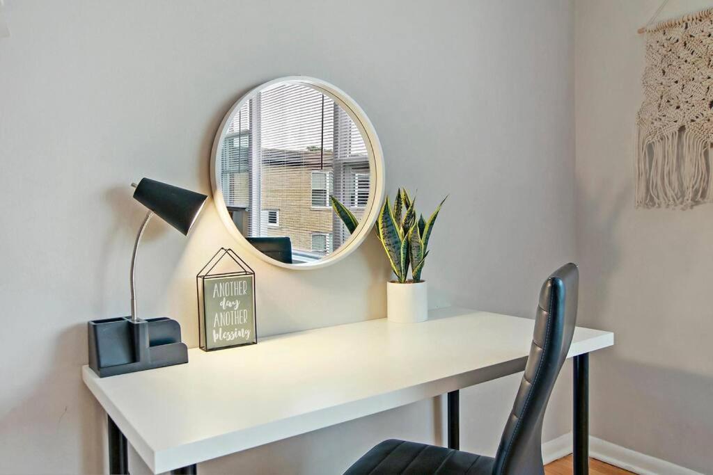 Relaxing 1br Apt Close To Dining & Stores - Bell E3 Chicago