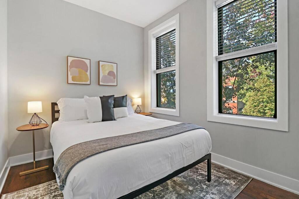Roomy 3-bedroom In Avondale - Park N2 Chicago
