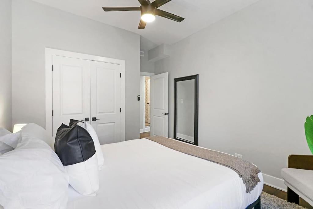 Apartment Roomy 3-bedroom In Avondale - Park N2 Chicago