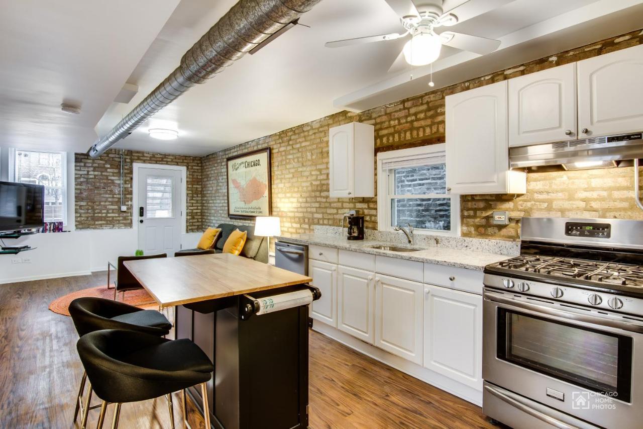 Quiet Comfort In The Big City, Just Steps To The Blue Line Apts