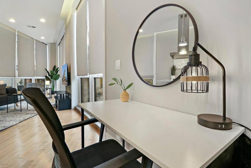 Nicely Decorated 1br Apt With Laundry - Crosby 202 Chicago