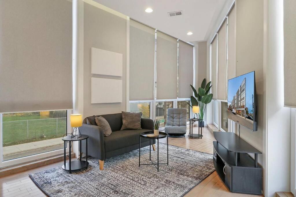 Apartment Nicely Decorated 1br Apt With Laundry - Crosby 202 Chicago