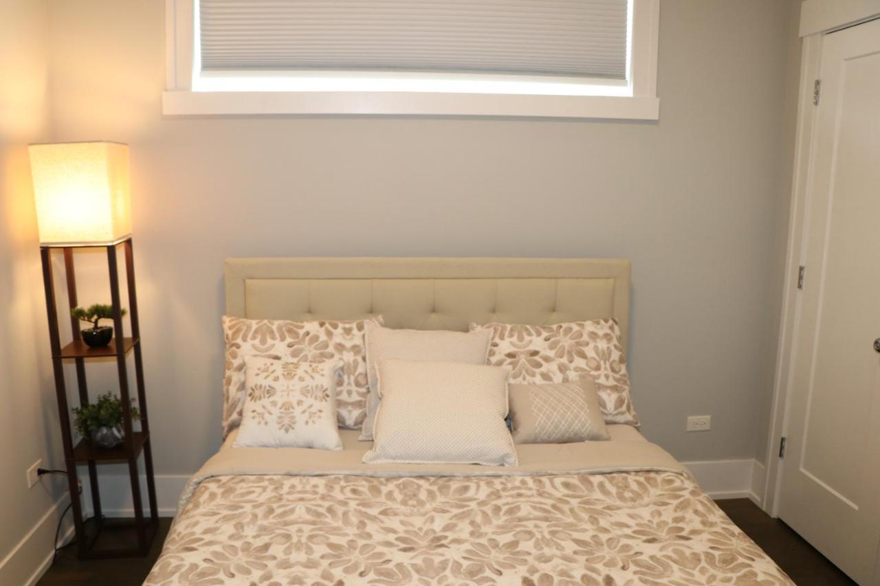 Exquisite Haven 2bed 2bath Near Downtown And United Center Apartment Chicago