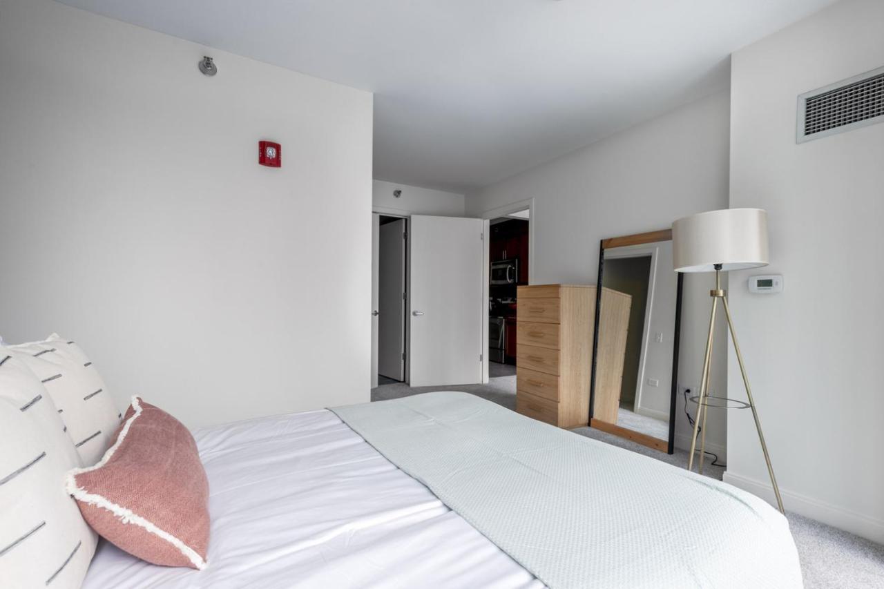 Apartment Loop 1br W Gym Pool Wd Nr Financial District Chi-222 Chicago