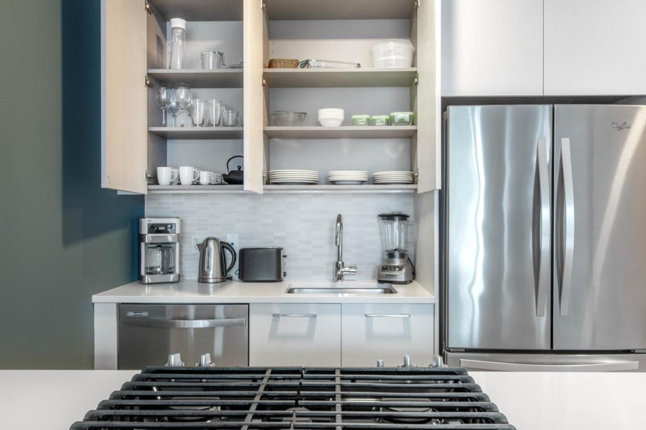 River N 1br W Gym Wd Nr Mag Mile By Bluegound Chi-127 Apartment
