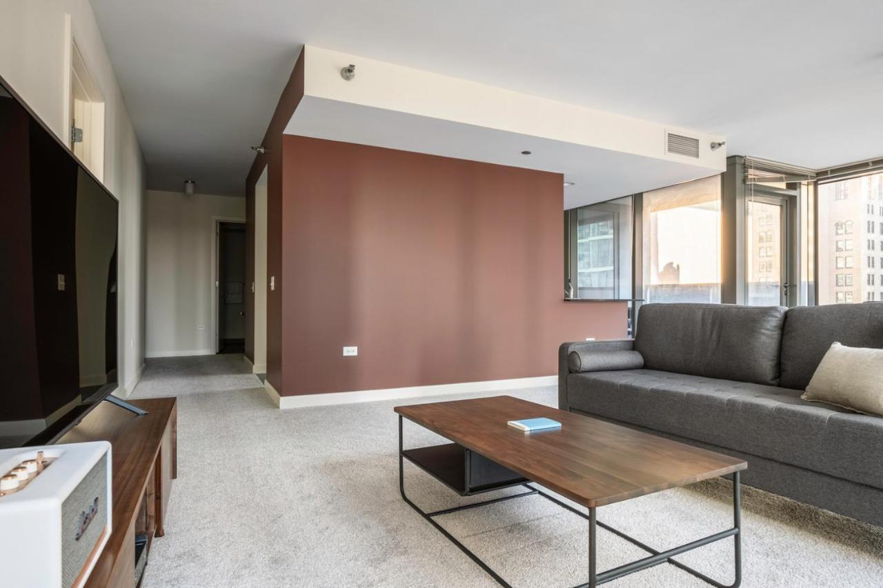 Loop 2br W Pool Gym Nr Financial District L Chi-257 *
