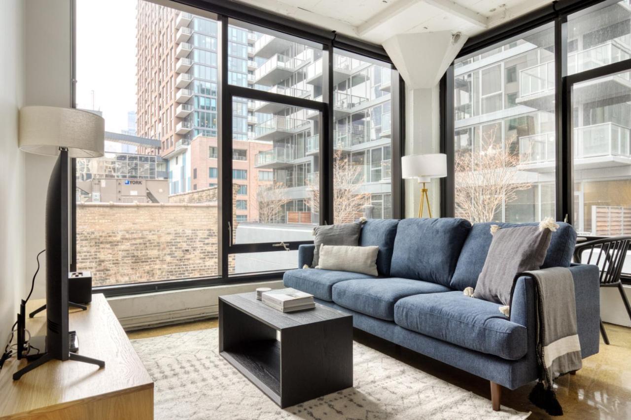 River North 1br W Gym Lounge Roof Nr Riverwalk Chi-897 Chicago