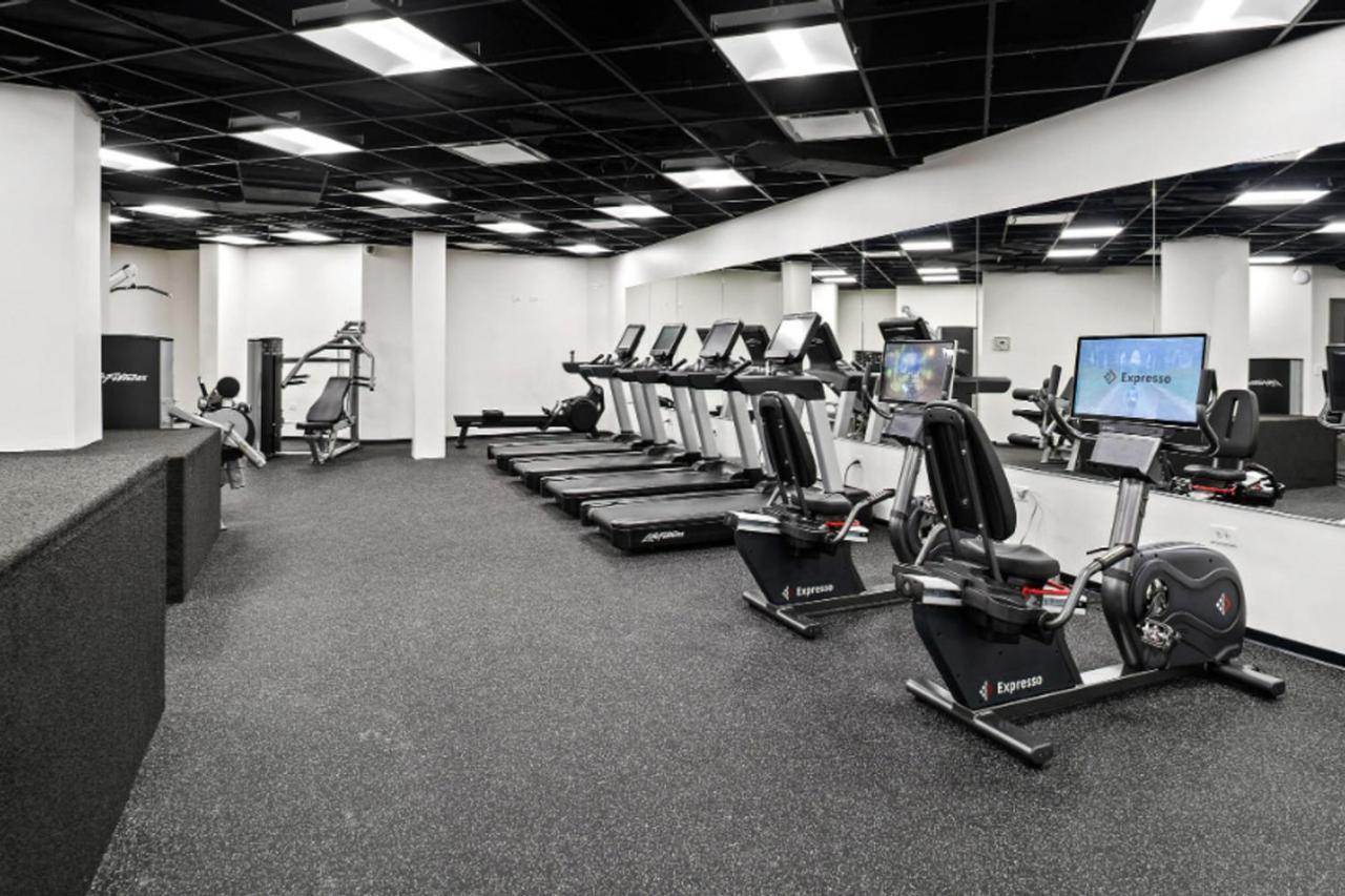 Gold Coast 1br W Doorman Gym 2 Blocks To L Chi-554 Apartment Chicago