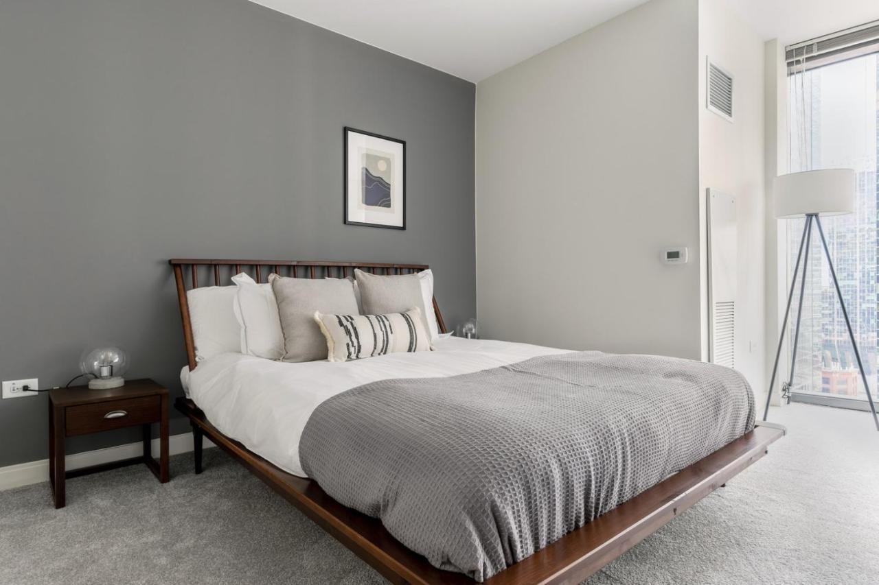 Loop 1br W Pool Gym Nr Theatre District Chi-277 * Chicago