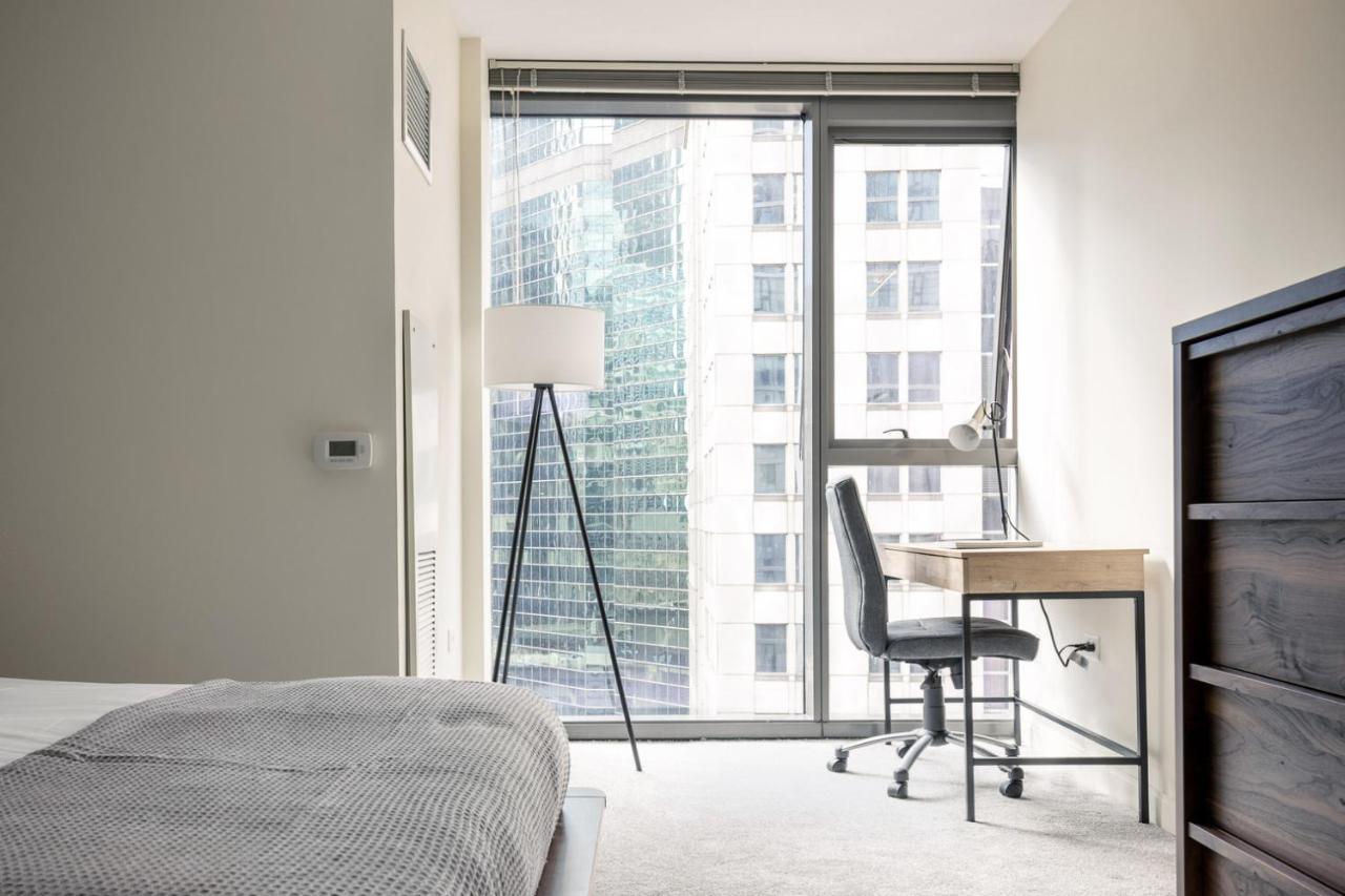 Loop 1br W Pool Gym Nr Theatre District Chi-277 * Chicago